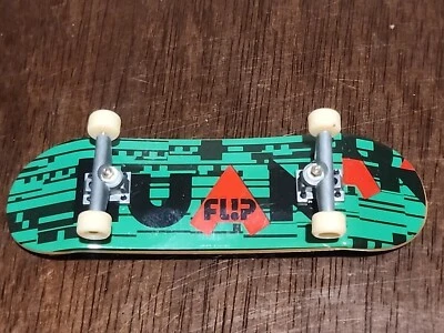 Tech Deck Finger Skateboards Flip Luan Oliveira Skateboarding Fingerboard Toy 4" - Image 1 of 3