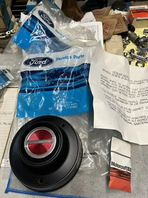 NOS 1983 - 1990 FORD RANGER BRONCO II WHEEL CENTER CAP ORNAMENT E3TZ-1130-H - Image 1 of 3