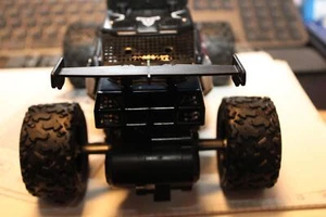 K.K Hochgeschwindigkeits-RC-Geländefahrzeug, 2,4 GHz, Ab 3+ Jahren - Bild 1 von 10
