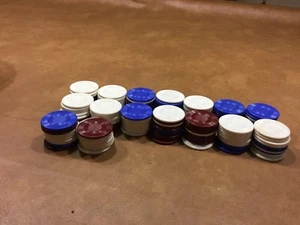 160 Poker Chips. Red,blue And White. - Picture 1 of 4