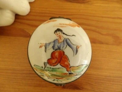 Ancien petit pilulier / coffret  motif asiatique signé - Photo 1/4