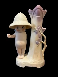 Kewpie Bauer mit Jugendstil Baumstil Vase! Schöne Rose O'Neill - Bild 1 von 5