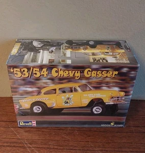 Revell Model King 53/54 Chevy Gasser Factory Sealed #85-2084 - Bild 1 von 5