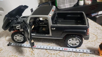 condition heavy die cast car Weight 1 200g 1 18 Hummer H3 - Image 1 of 4