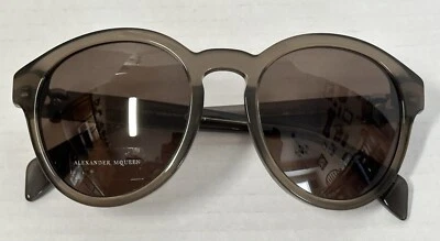 NUEVO Gafas de sol Alexander McQueen para mujer Modelo: AMQ 4196/S Foto 1 de 4