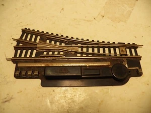 PIKO HO SCALE OLD STYLE RIGHT HAND SWITCH STEEL RAIL PLASTIC BASE EAST GERMANY - Picture 1 of 2