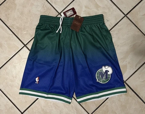 Mitchell & Ness Mavericks Men's Fadeaway Swingman Shorts 1998 Cover