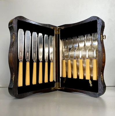 SET 6 Pers. POSATE PESCE ART DECO ARGENTATE SHEFFIELD 12 pz. - Immagine 1 di 4