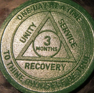 Alcoholics Anonymous Plastic AA 3 month Poker Chip Medallion Token - Picture 1 of 10
