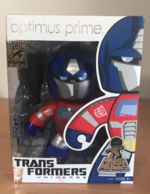 Figura Vinilo Transformers Universe Mighty Muggs Optimus Prime SDCC 2009 * NUEVO * Foto 1 de 4