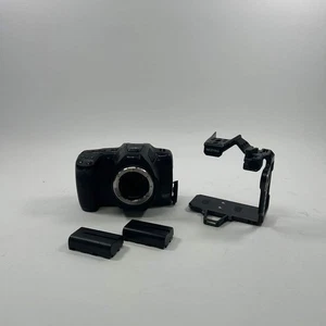 Blackmagic Design Pocket Cinema Camera 6K G2 con gabbia - Foto 1 di 7