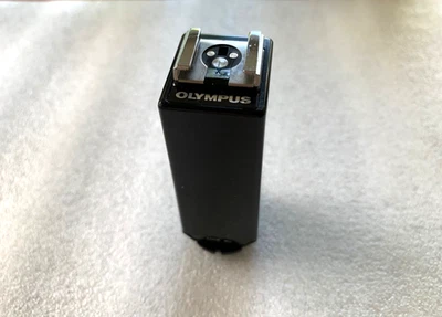 Olympus OM electronic Flash Extender Flash Mount Extension for T Series Flash - Image 1 of 4