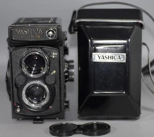 Yashicamat 124G medium format TLR camera with 124-G case  - Nice Mint-! - Picture 1 of 12