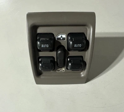 Interruptor de ventana eléctrica Chrysler PT Cruiser Master 2001-2005 marrón OEM P0UK931L8AG Foto 1 de 4