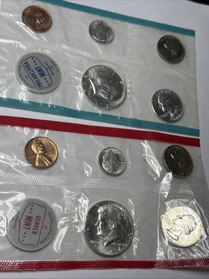 1964 P + D UNITED STATES FULL SILVER MINT SET ORGINAL NO ENVELOPE 5969T - Image 1 of 4