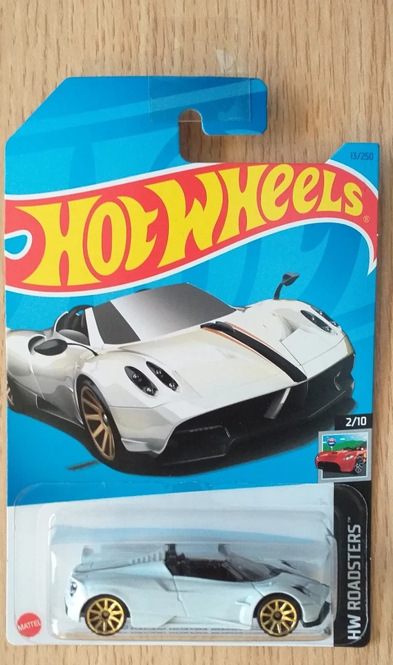 HOT WHEELS 2021 '17 PAGANI HUAYRA ROADSTER, WHITE, LONG CARD . - Image 1 of 1
