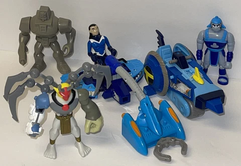 Bandai Teen Titans GO Figure Lot Of 4 Figures + 2 Vehicles  Cover