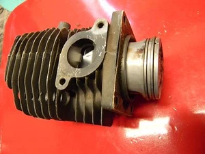 JOHN DEERE 45EV CHAINSAW PISTON & CYLINDER ----- BOX 1620S - Picture 1 of 1