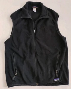 Patagonia Synchilla Mens Large Solid Black Full Zip Fleece Vest - Picture 1 of 4