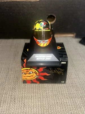 Minichamps 1/8 Scale 397 040046 - AGV Helmet Moto GP 2004 V. Rossi - Image 1 of 4