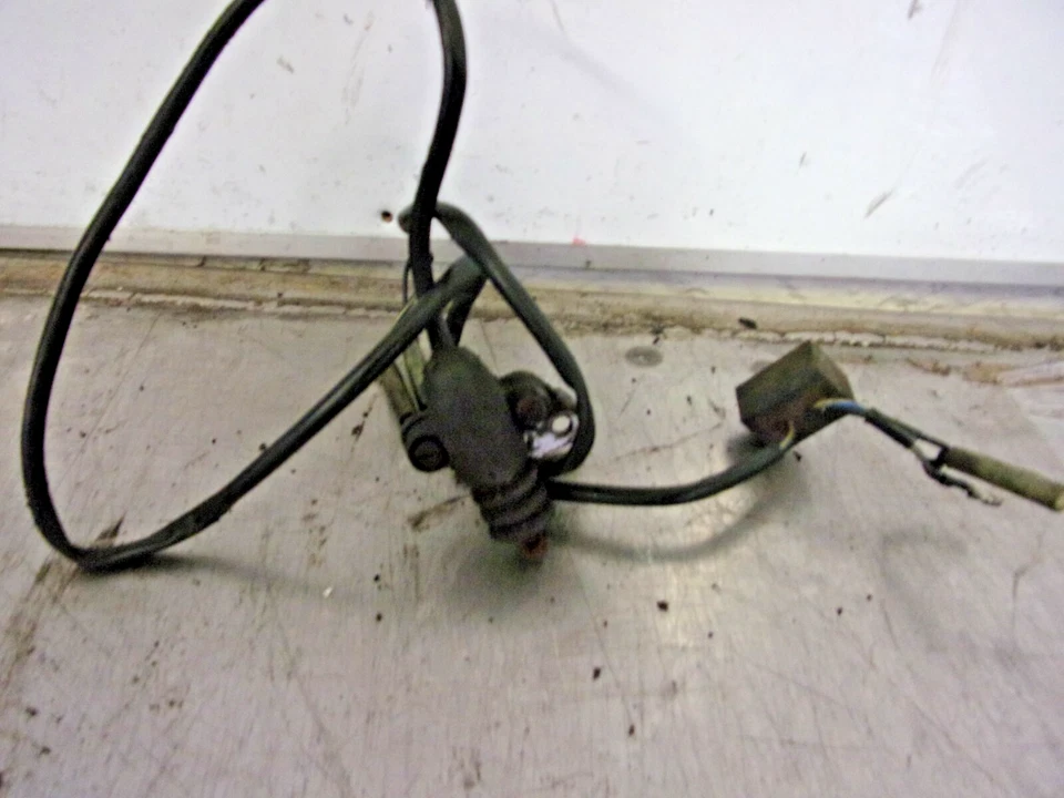 Conjunto de interruptor de soporte lateral Yamaha FZR1000 EXUP, pieza usada genuina 1989-1995 Foto 1 de 1