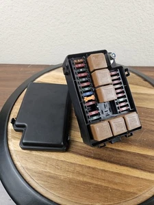 98-03 Jaguar XJ8 Vanden Plas X308 Rear Under Hood Fuse Relay Box OEM - Picture 1 of 9