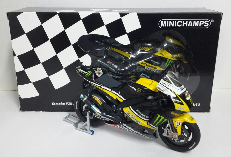 MODELLINO DIECAST SCALA 1:12 MINICHAMPS EDWARDS YAMAHA M1 MOTOGP 2010 MODELLISMO - Immagine 1 di 3