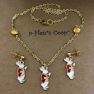 Juego de pendientes artesanal de esmalte de conejo blanco Alicia (16"") EE. UU. 1906 - Imagen 1 de 2