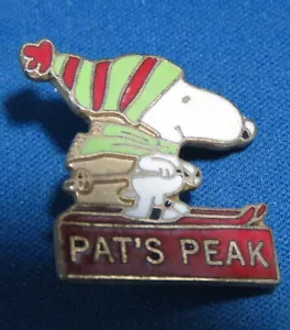 PATS PEAK Snoopy Ski Pin New Hampshire Vintage Aviva Peanuts (Snoopy AL 2") - Picture 1 of 2