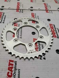 Corona Z 44 Passo 520 Originale Ducati Performance per Ducati Monster 968375AAA - Imagen 1 de 3
