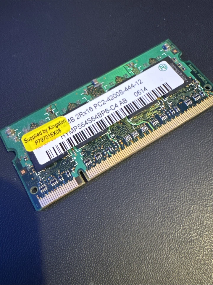 Memoria DDR2 Hynix 512 MB DIMM 533 MHz (HYMP564S64BP6C4) Foto 1 de 2