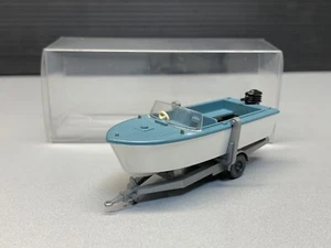Allzweck Wasser Rumpf Boot Mehrzweckboot mit Motor mit Anhänger Wiking H0 1:87 - Picture 1 of 12