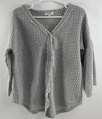 Umgee Button Up Sweater Ruffle Sleeve Gray V Neck Women’s S Layers Boutique - Image 1 of 4