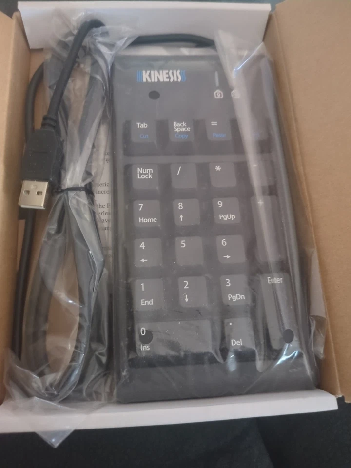 KINESIS AC800HPBUS USB 2.0 Hub US Layout Freestyle2 Numeric Keypad NIB - Image 1 of 1