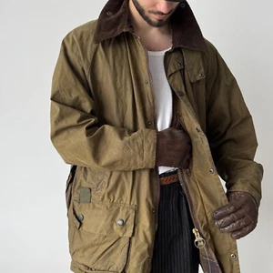 Chaqueta De Colección Para Hombre Barbour A830 Clásica Beaufort Oliva Encerada TALLA C46 / 117CM - Imagen 1 de 12