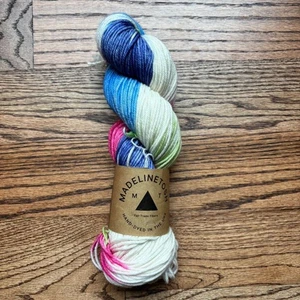 Madelinetosh Tosh Vintage Multicolor Yarn Blue Pink White Worsted Wool OOAK New - Picture 1 of 3