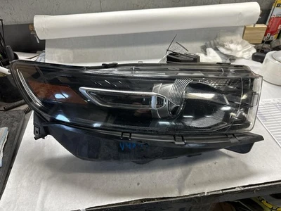 Conjunto de faros derechos usados se adapta a: Ford Taurus SHO 2016 xenón HID plataforma del mercado de EE. UU. Foto 1 de 4
