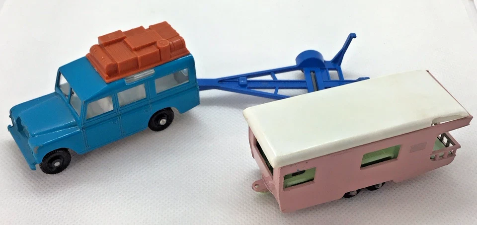 Лот из 3 винтажных спичечных коробок прицепов Lesney Land Rover Safari No12 и No9 No23 - Изображение 1 из 4