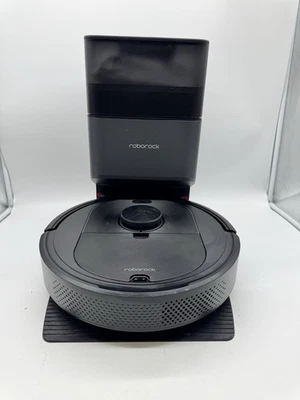 Roborock Q5 Max+ Robot Vacuum 5500 Pa Auto-Empty Dock DuoRoller LiDAR Black - Image 1 of 4