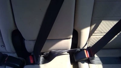 2017 Kia Sorento Rear CENTER Seat Belt Foto 1 de 4