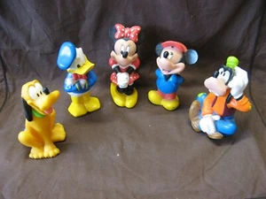 Lot 5 figurines Disney Pouet Minnie, Mickey, Donald, Pluto et Dingo Eurodisney - Picture 1 of 19