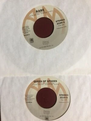 Styx 7” Lot 2 Vinyl 45s Queen Of Spades 1978 Babe 1979 A&M LP Pieces Of Eight - Image 1 of 2