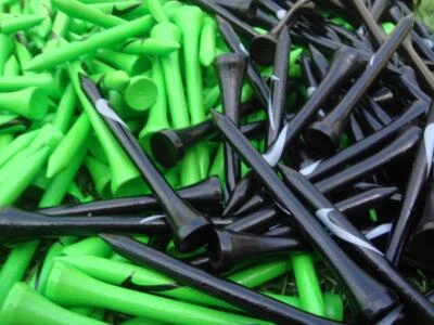 NIKE Golf - Staff Tour Players  70 mm BLACK & NEON GREEN Wooden Tees - Image 1 of 4