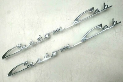 57 58 59 60 FORD TRUCK CUSTOM CAB DOOR EMBLEMS SCRIPT PAIR NEW * - Image 1 of 4