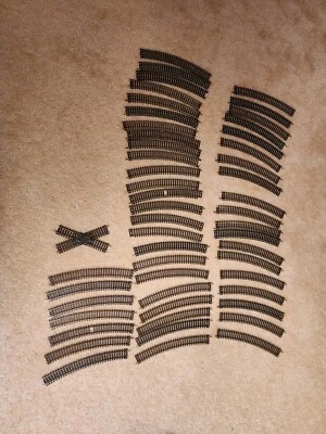 50 brass 9" curves code 100, ho scale train track - Radius 18" - Image 1 of 2