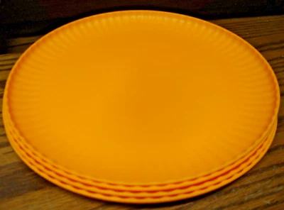 Mainstays 4pc Plastic Dinner Plates-10.5” Round-Ribbed Border- Lightweight   300 - Image 1 of 3