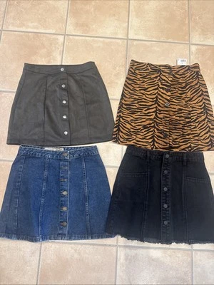Job lot of short skirts size 8 H&M BNWT - Image 1 of 4