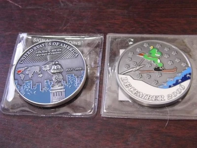 2006 July / December - Signal the Frog - Satin Finish - Unactivated Geocoin - Image 1 of 4