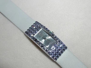 SAPHIR HELLBLAU UHR ÖSTERREICHISCHER KRISTALL WEIHNACHTEN MÜTTERTAG GESCHENK HÜBSCH NEU! - Bild 1 von 2