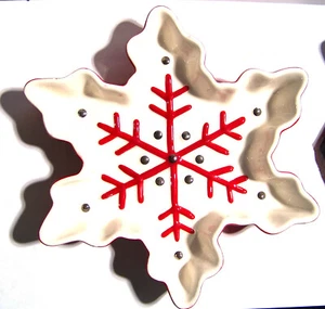 Hallmark Snowflake Shaped 8”x8” Festive Holiday Serving Dish For Candy Nuts NWOT - Picture 1 of 4